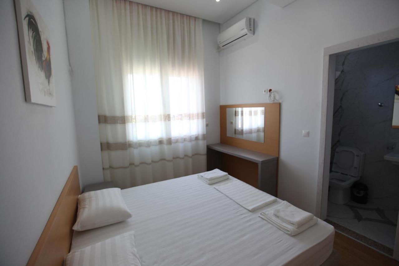 Mane Apartments Sarandë Eksteriør billede