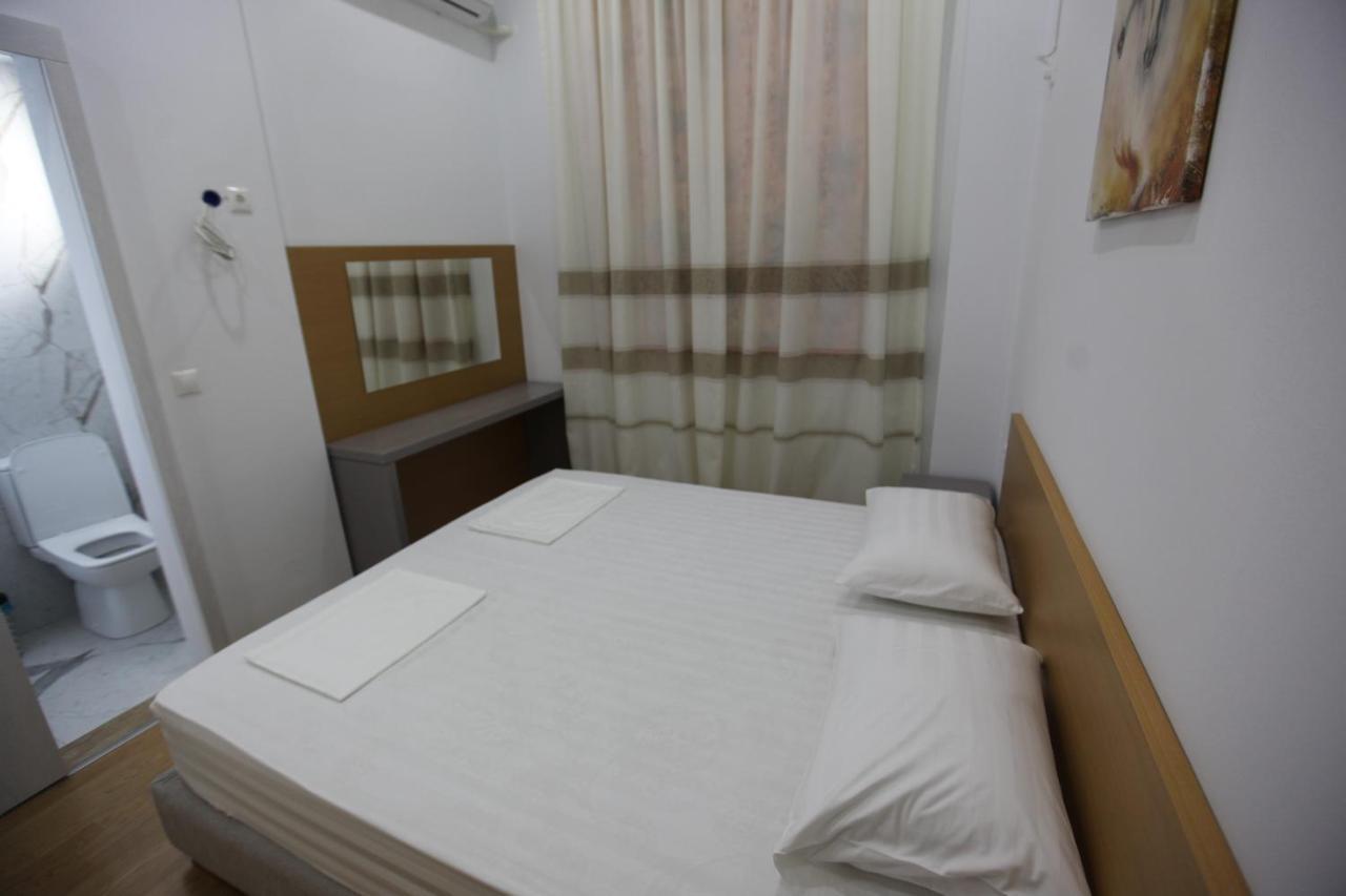 Mane Apartments Sarandë Eksteriør billede
