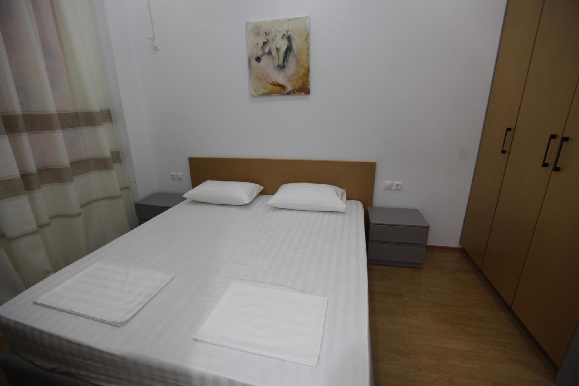 Mane Apartments Sarandë Eksteriør billede