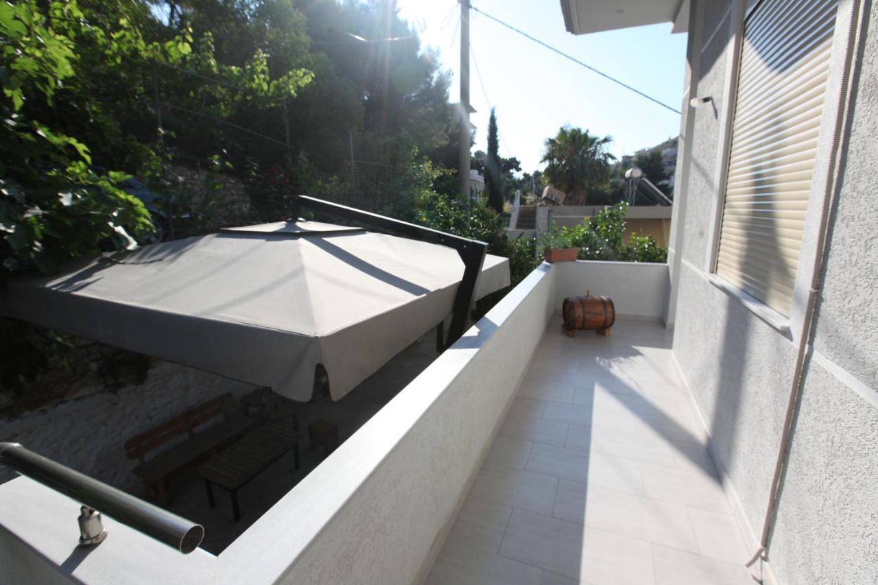 Mane Apartments Sarandë Eksteriør billede
