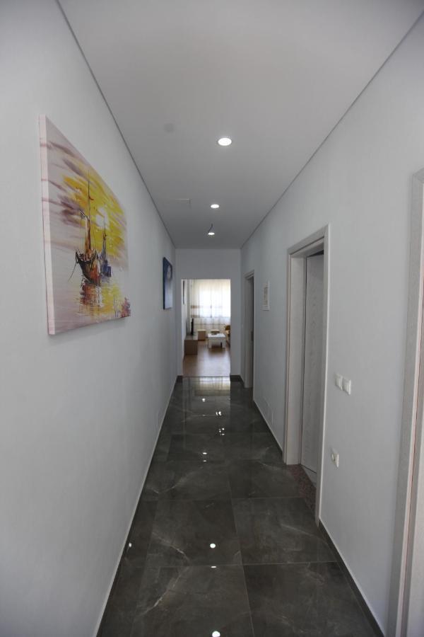 Mane Apartments Sarandë Eksteriør billede