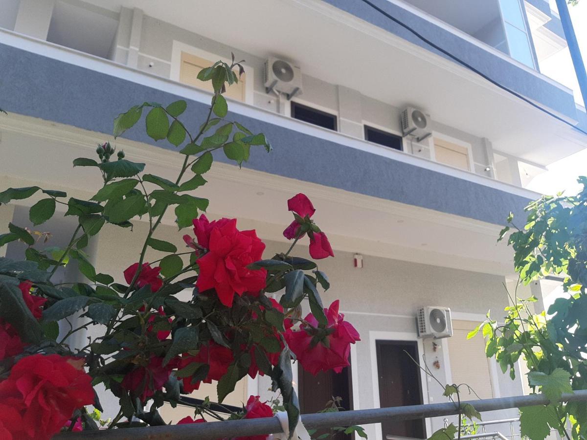 Mane Apartments Sarandë Eksteriør billede